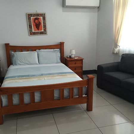 Tungi Colonnade Hotel Nuku‘alofa Kültér fotó