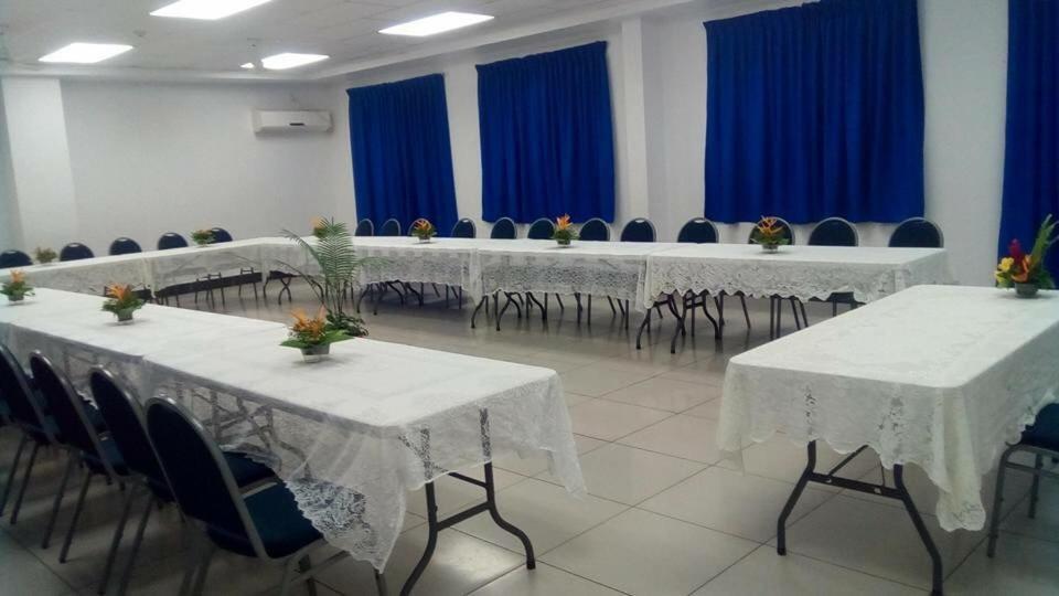 Tungi Colonnade Hotel Nuku‘alofa Kültér fotó